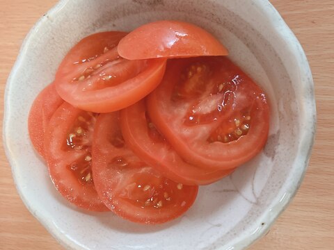 シンプルで美味しいトマトサラダ
